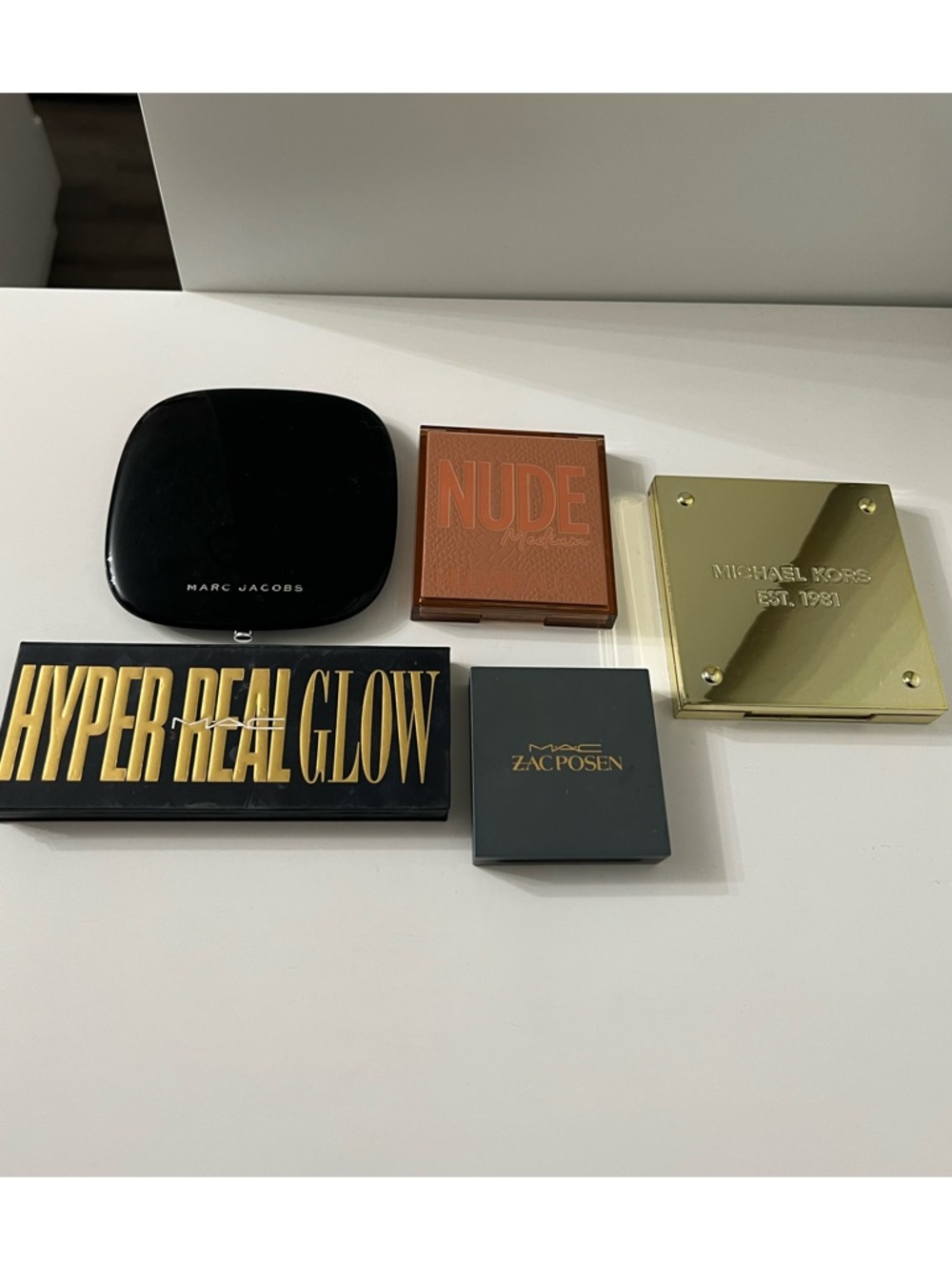 Makeup pallets bundle, Marc Jacobs, Michael Kors, Mac, Huda.